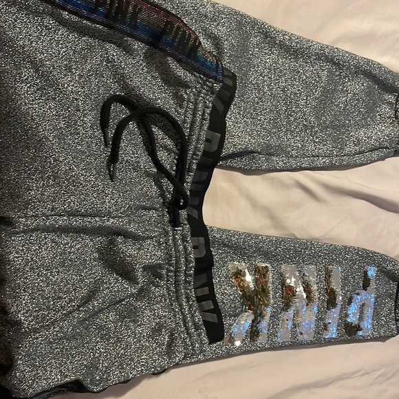 Vs Pink Sweatsuit - Picture 3 of 3